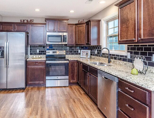 Building Photo - Single Family Home - Available For Rent!