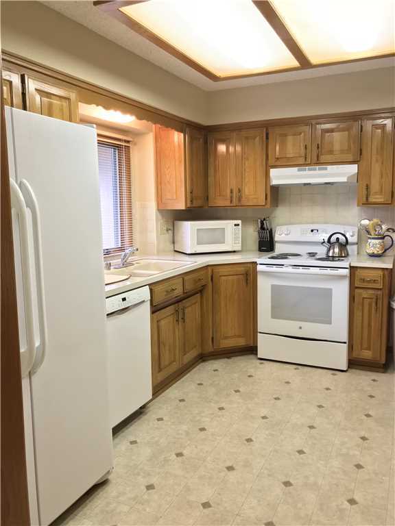 Building Photo - 7 Angus Ln