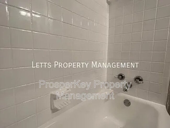 Building Photo - 2022 Reese Rd