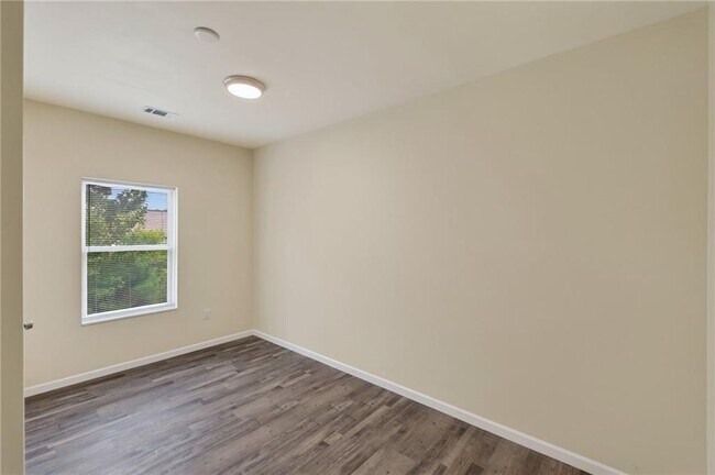 Building Photo - 160 Janney Cir