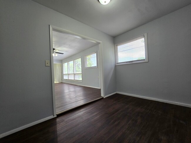 Building Photo - 1532 Surf Side Dr