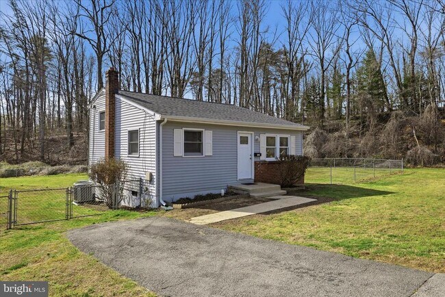 Building Photo - 1425 D St