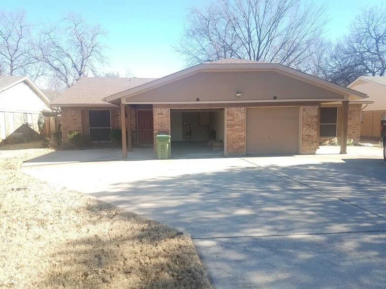 Building Photo - 618 Billie Ruth Ln