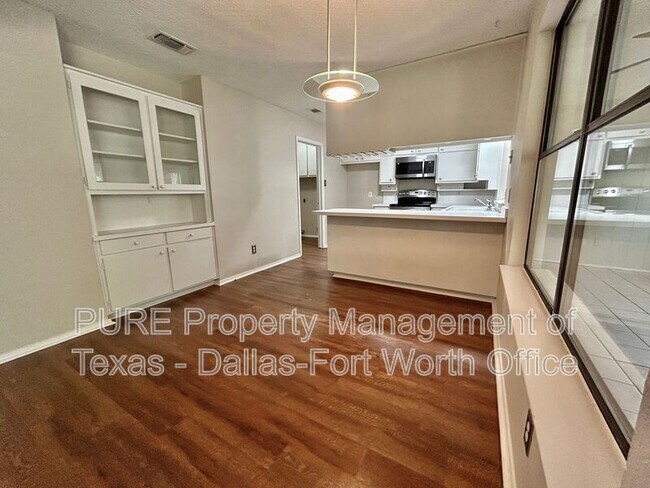 Building Photo - 4707 Burning Springs Dr