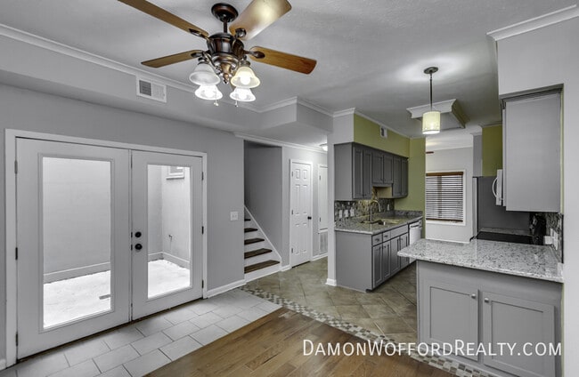 Building Photo - 34 Park Crest Pl