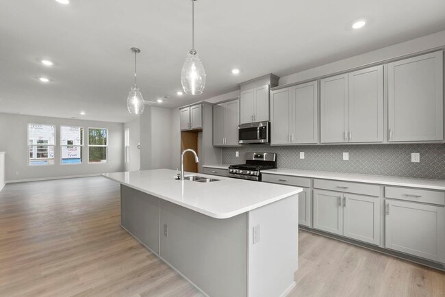 Building Photo - 1408 Blanche St