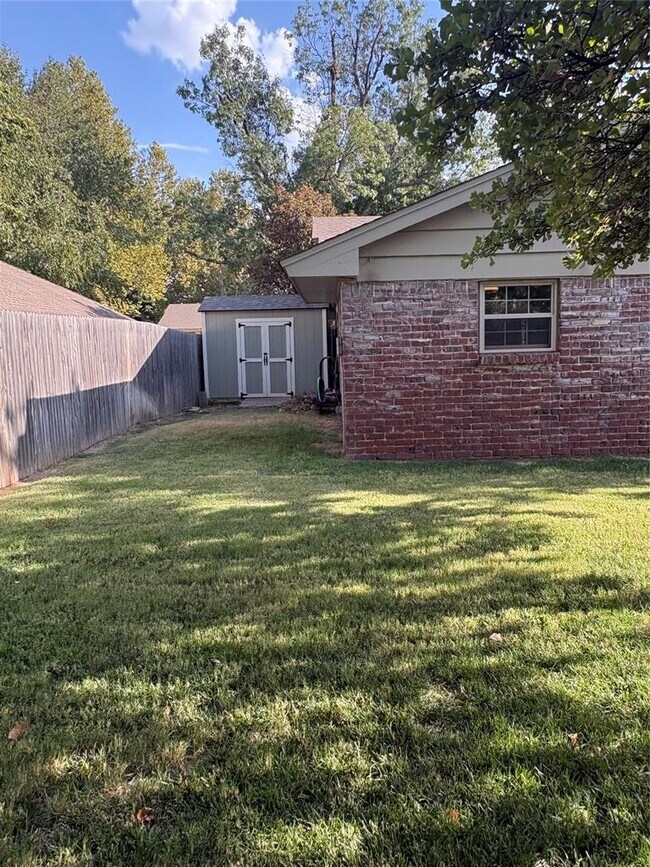 Building Photo - 2945 Kerry Ln