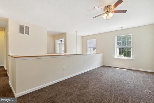 Building Photo - 6178 Oaklawn Ln