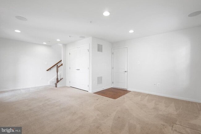 Building Photo - 6252 Alexa St