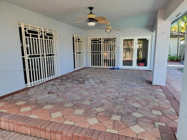Building Photo - 4908 SW 143rd Ave