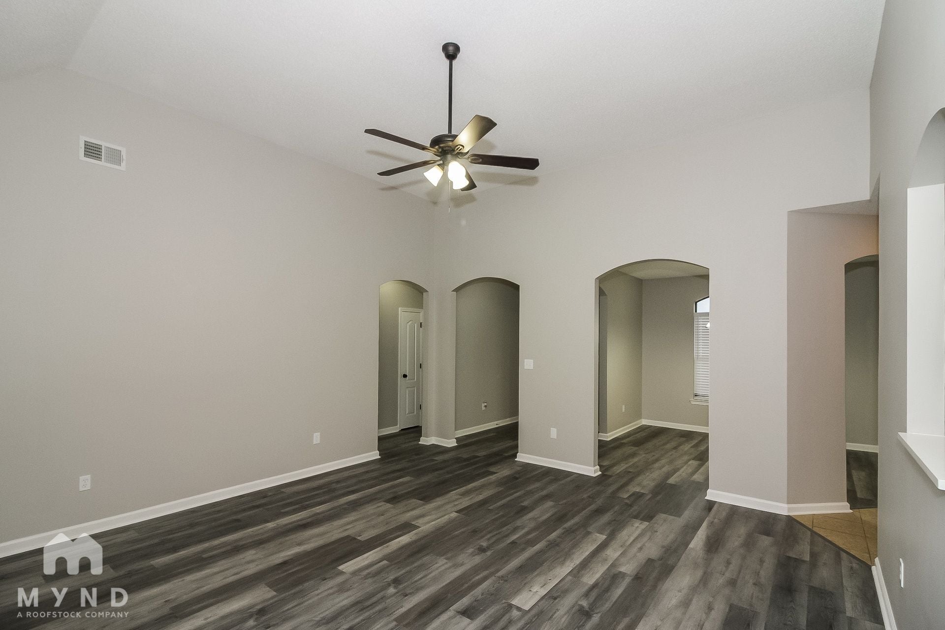 Building Photo - 40 Abbey Rd