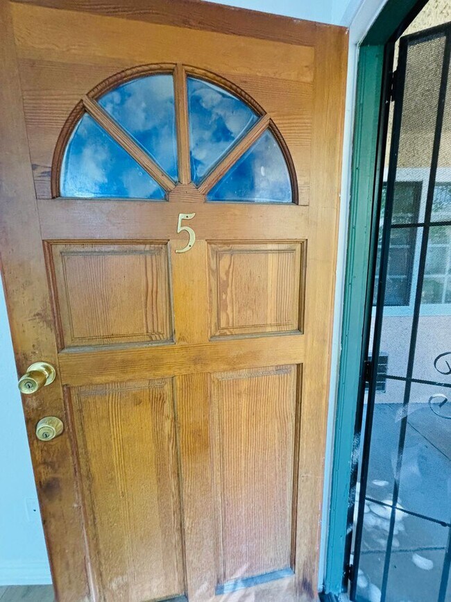 Building Photo - 10635 Sherman Grove Ave