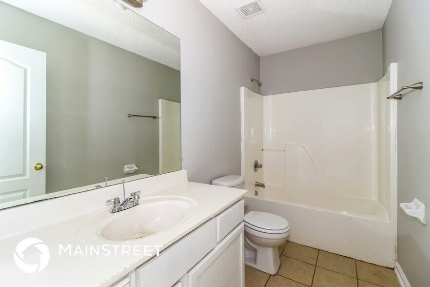 Building Photo - 4550 Cedargreen Cove