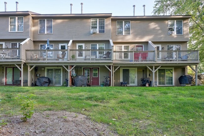 Building Photo - 78 Saco Pnes Dr