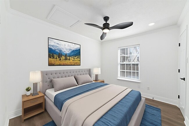 Building Photo - 802 E 33rd St