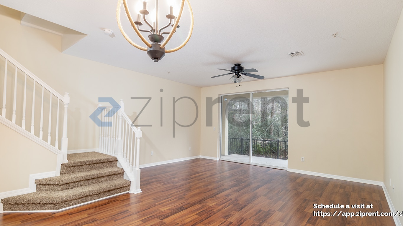 Building Photo - 10679 Regent Square Dr