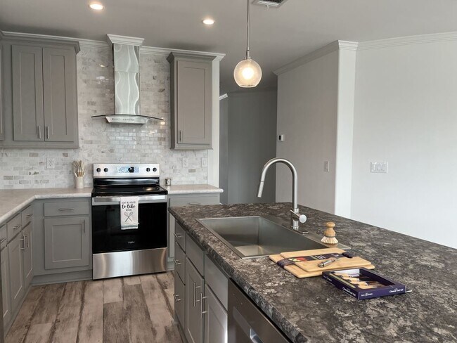 Building Photo - 24300 Airport Rd