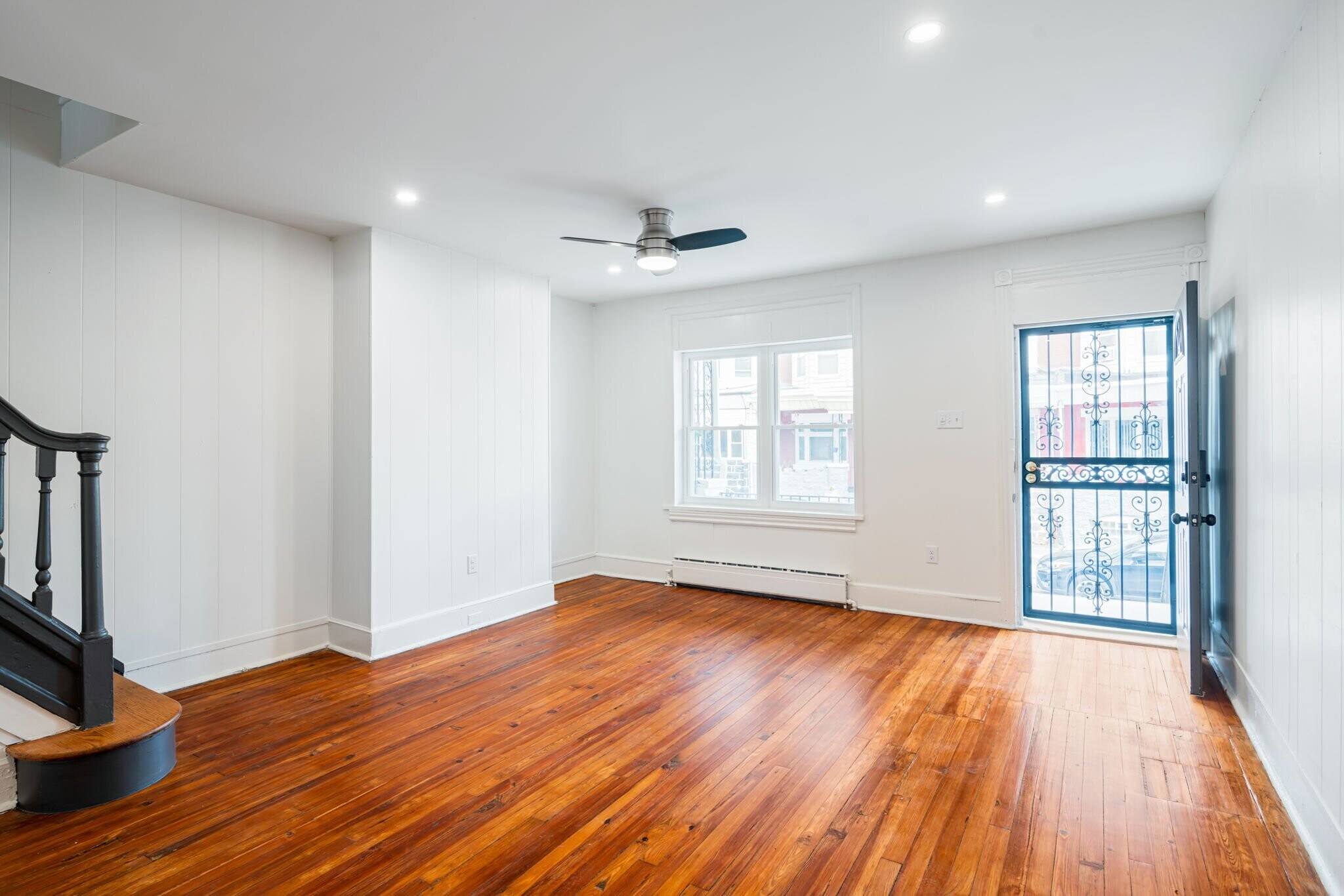 Building Photo - 6018 Irving St