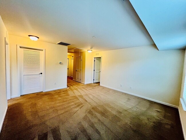 Building Photo - 234 Aershire Ct