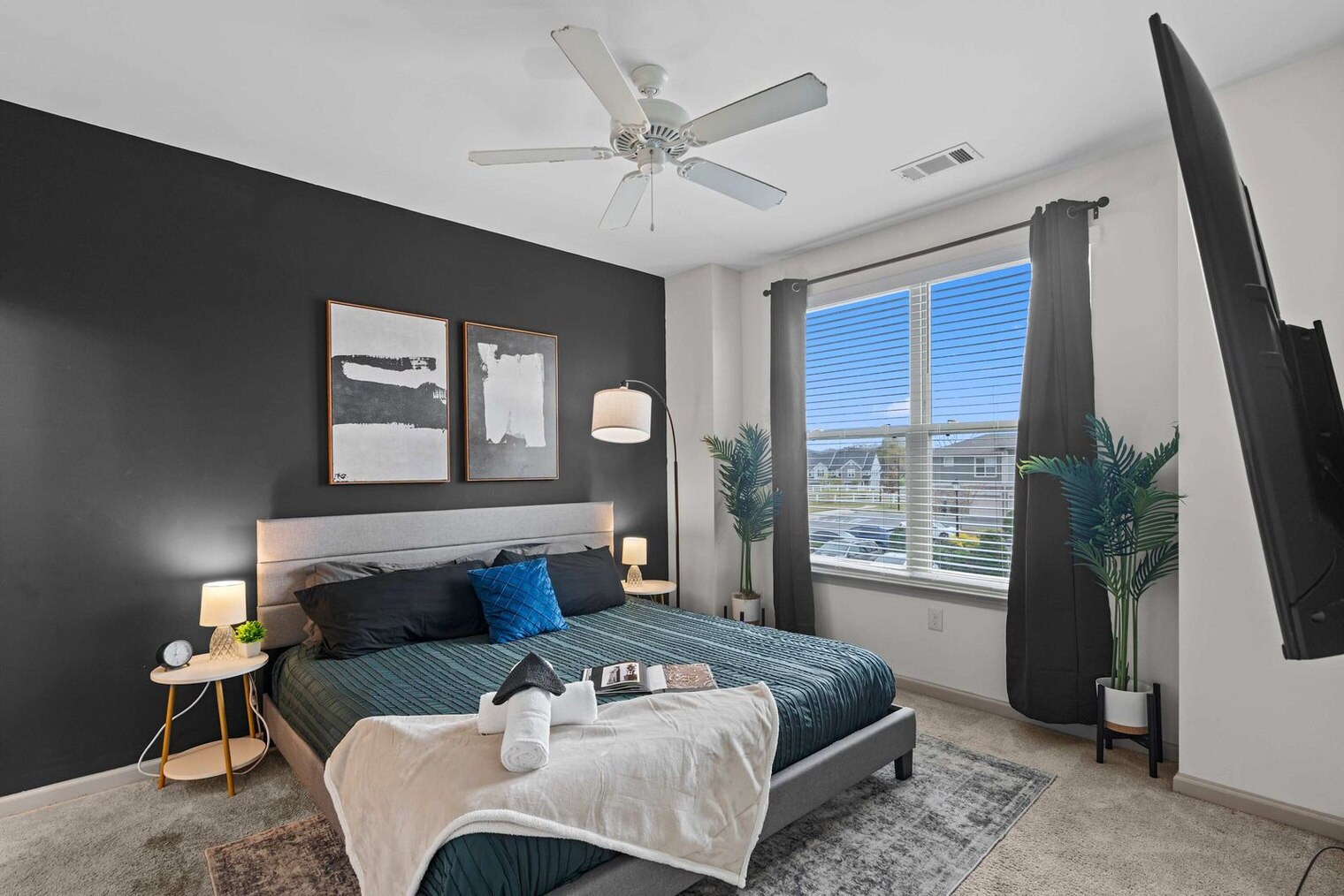 Building Photo - 19025 Carsen Grace Ct