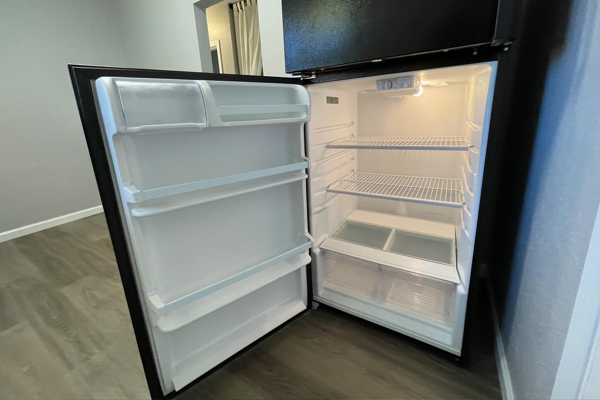 Building Photo - 2102 W 28th St