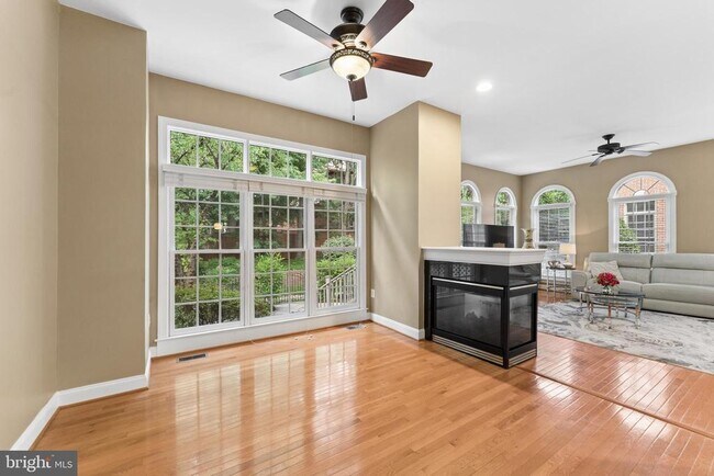 Building Photo - 12810 Falcon Wood Pl
