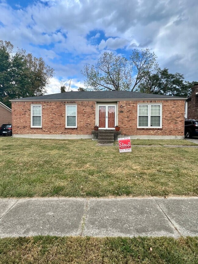 Building Photo - 6715 Six Mile Ln