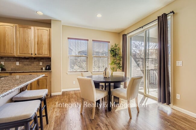 Building Photo - 3839 Donnington Cir