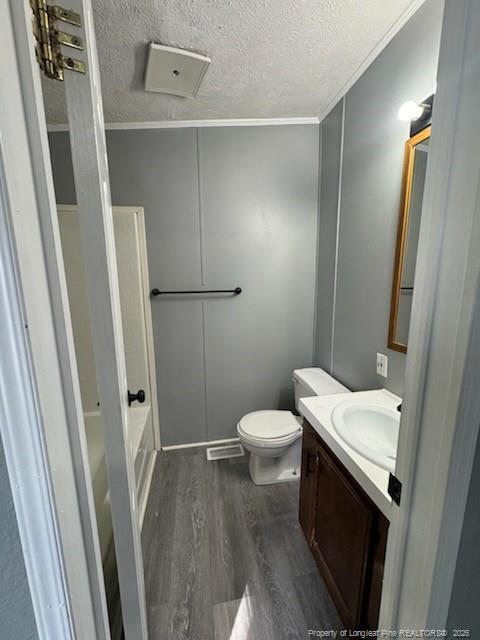 Building Photo - 126 Oak St