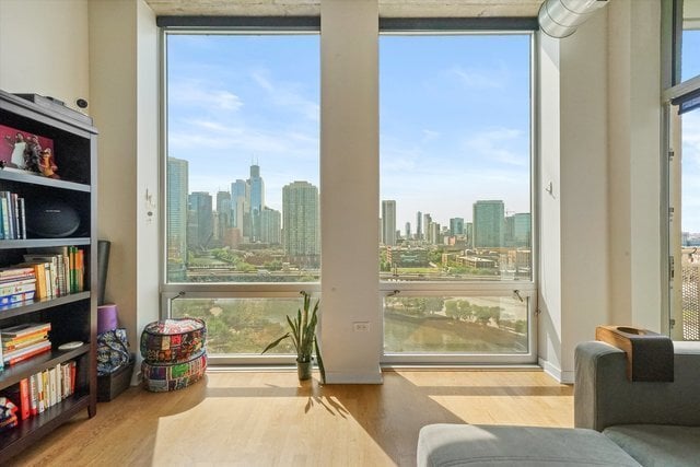 Building Photo - 700 N Larrabee St