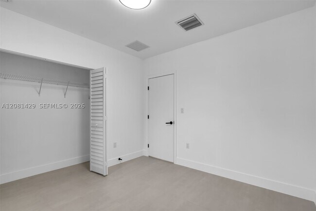 Building Photo - 6500 NW 21st Ave