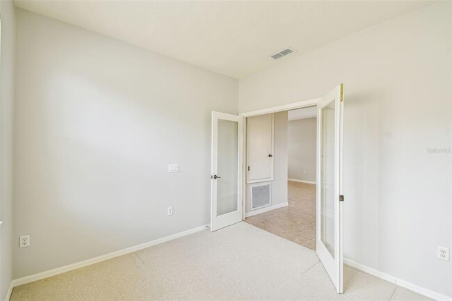 Building Photo - 829 Grand Canal Dr