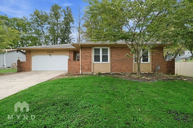 Building Photo - 2208 Surreygate Dr