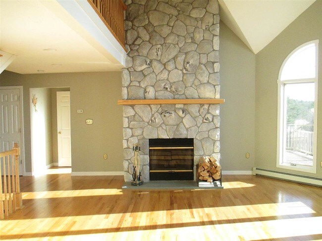 Building Photo - 37 Birch Ln
