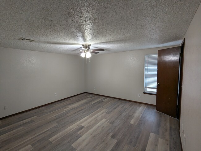 Master Bedroom - 6720 Elk Canyon Rd