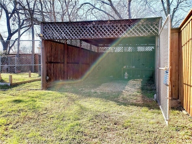 Building Photo - 5459 Miller Ave