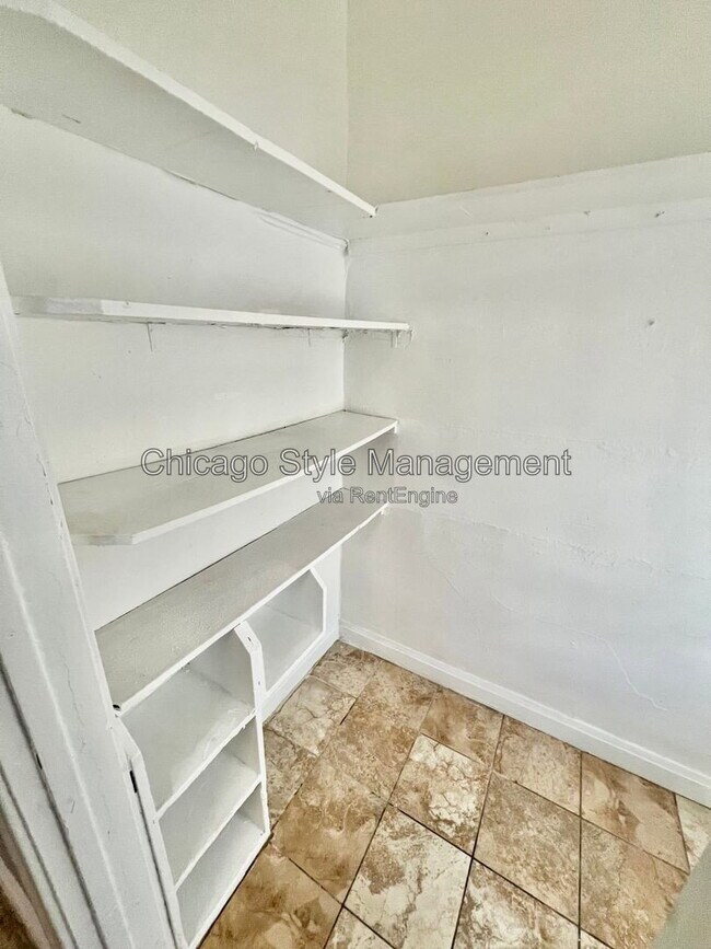 Building Photo - 7721 S Hermitage Ave