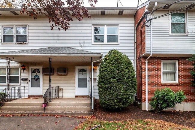 Building Photo - 115 Kensington Ave