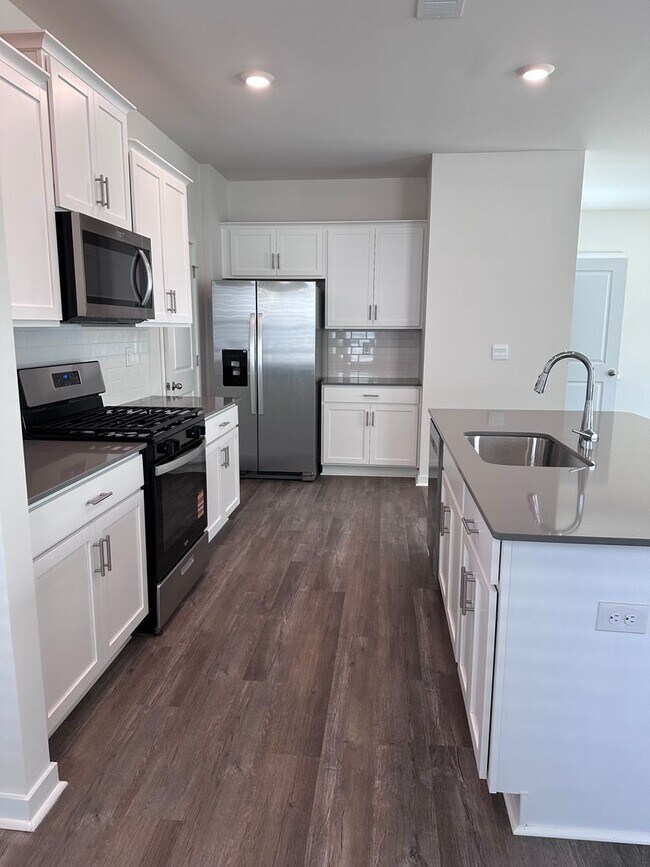 Building Photo - Brand-New  5-Bedroom Home in the Hamptons at Hickory with Modern Upgrades and Move-In Ready Comfort