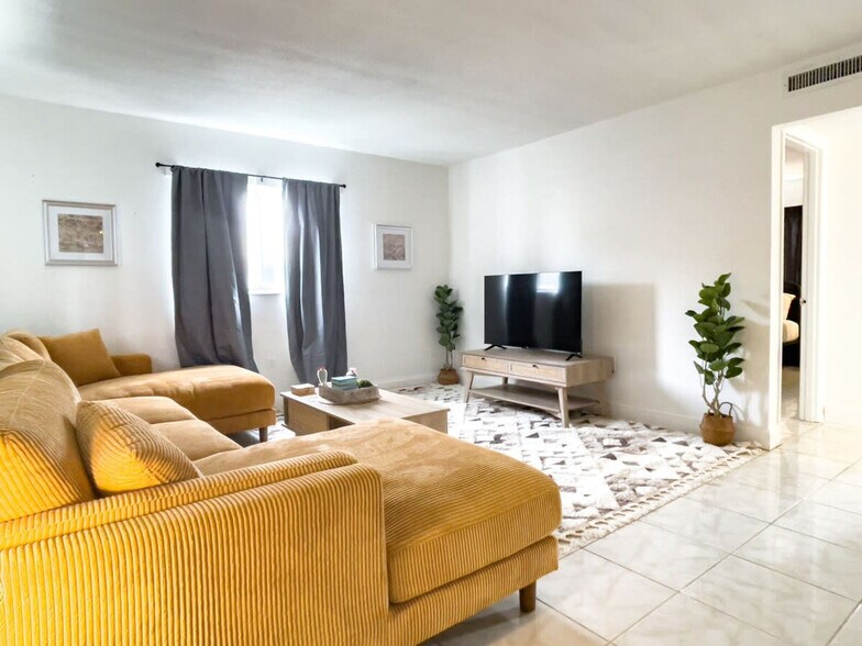 Building Photo - 505 Fillmore Ave