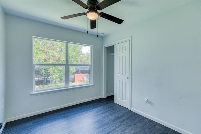 Building Photo - 6202 Carnation Terrace