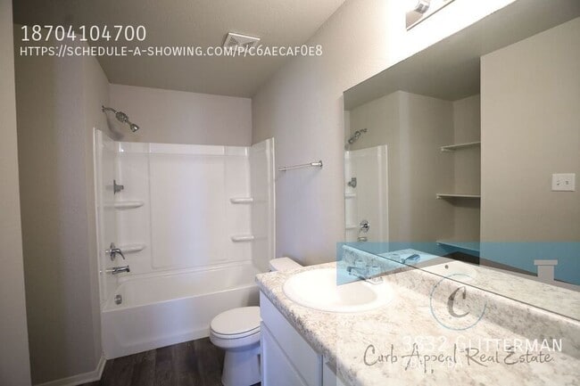 Building Photo - 3832 Glitterman-