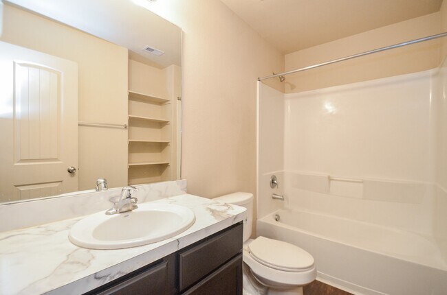 Building Photo - 20114 Louetta Ash Dr