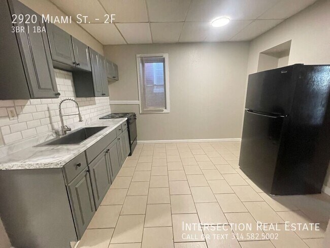 Building Photo - 2920 Miami St