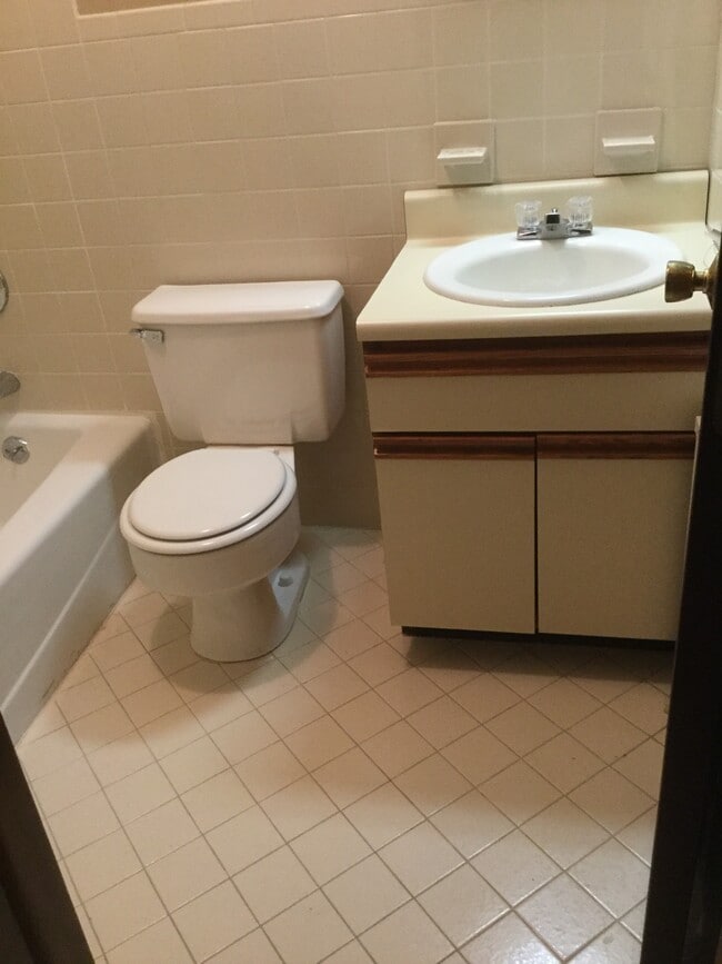2nd bathroom - 430 Columbus Ave