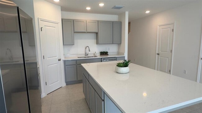 Building Photo - 3879 Academia Ave
