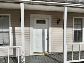 Building Photo - 1014 W Verona St