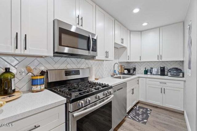 Building Photo - 644 Sunfish Way