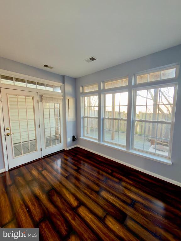 Building Photo - 15044 Danehurst Cir