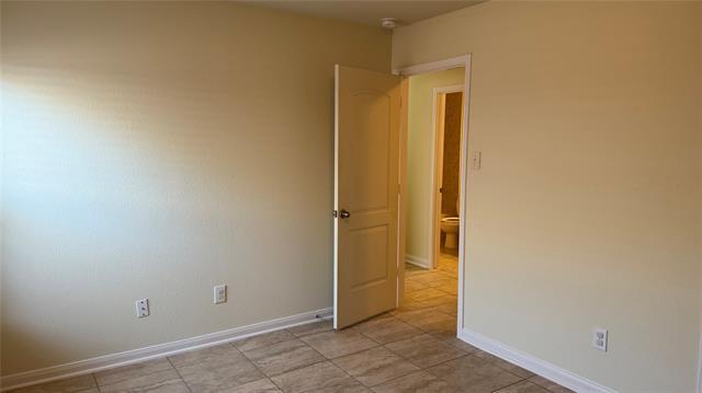 Building Photo - 1829 Persimmon Dr